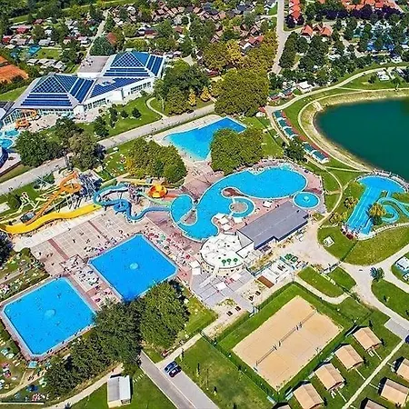 Daire Madeira House - Terme Catez Catez ob Savi