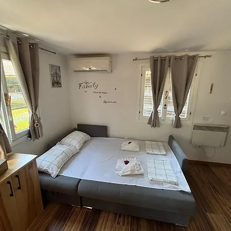 Madeira House - Terme Catez